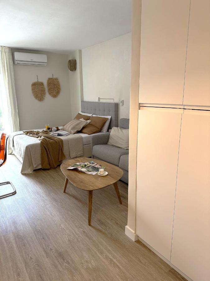 Minerva Estudio Suite White Jasmine, Beach And Pool Benalmádena Eksteriør bilde