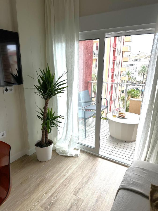 Minerva Estudio Suite White Jasmine, Beach And Pool Benalmádena Eksteriør bilde
