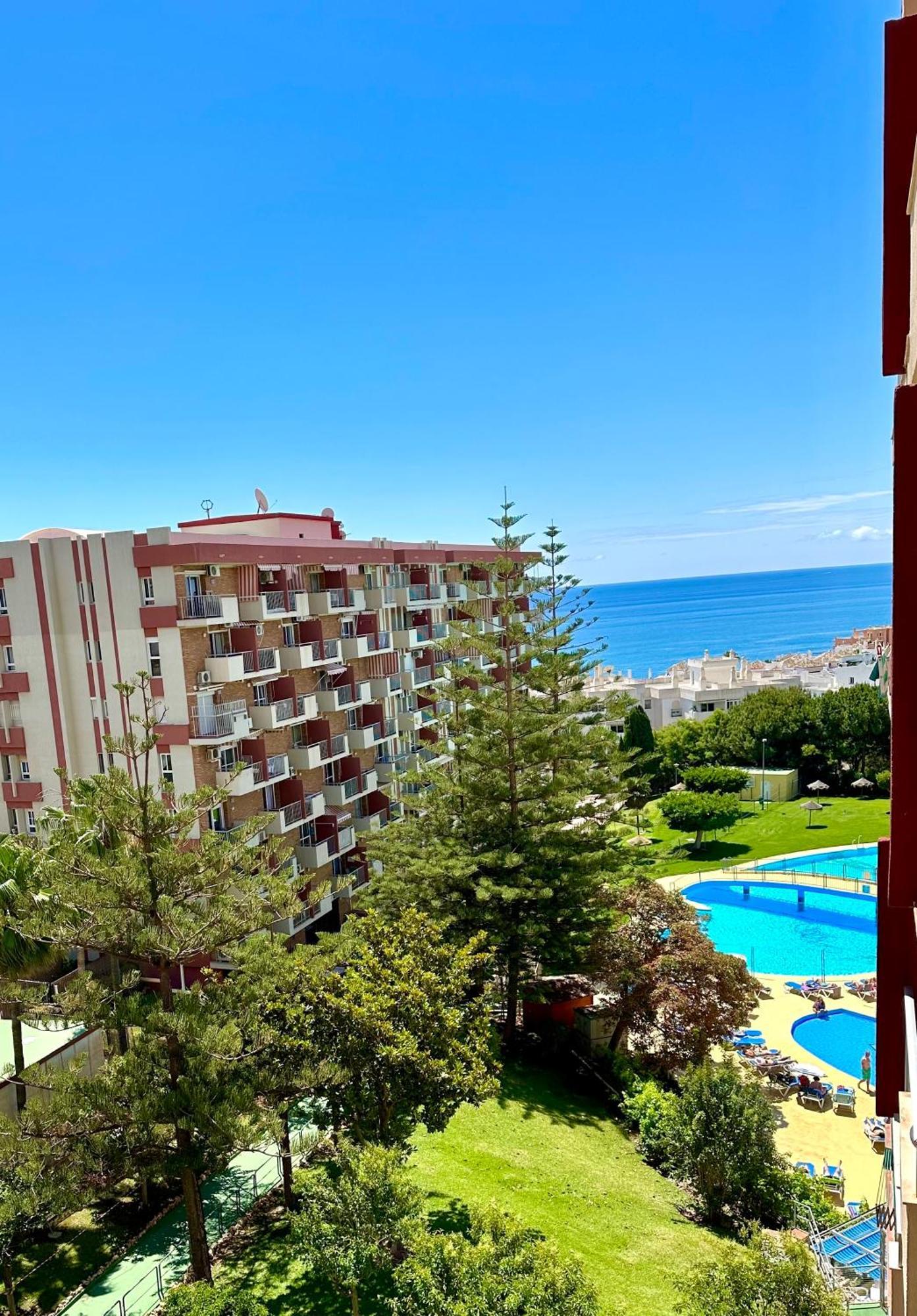 Minerva Estudio Suite White Jasmine, Beach And Pool Benalmádena Eksteriør bilde